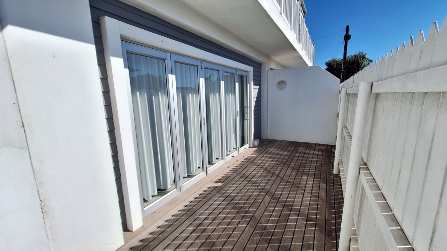 2 Bedroom Property for Sale in Elands Bay Western Cape